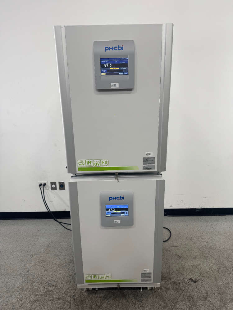 Image of PHCBI Doublestack CO2 Incubator